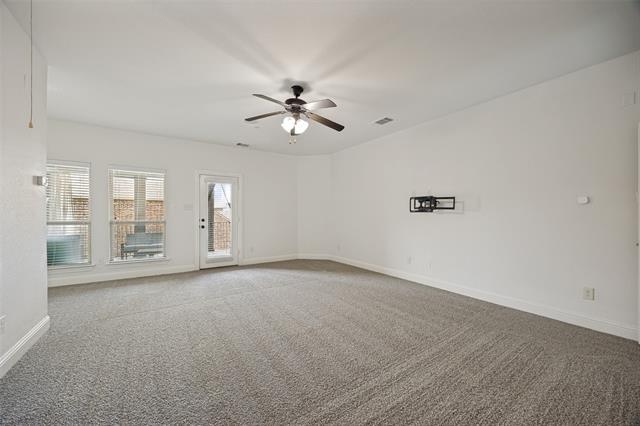 Building Photo - 7919 Parkwood Blvd