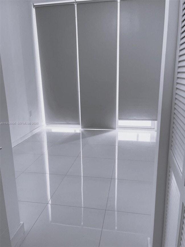 Building Photo - 7825 NW 107th Ave