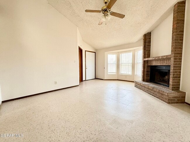 Building Photo - 11357 Lake Erie Dr