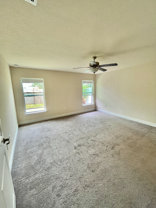 Building Photo - 424 Buchannan Dr