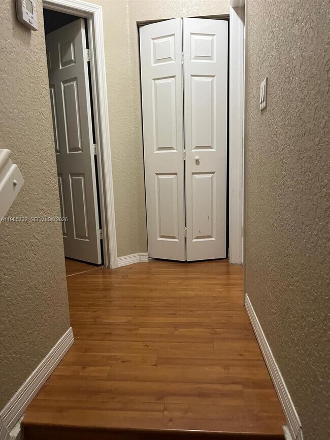 Building Photo - 4952 Tradewinds Ter