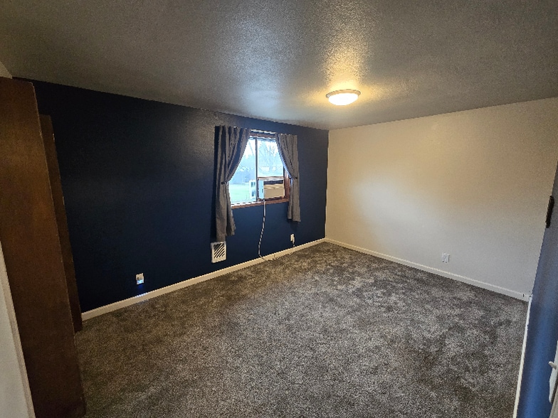 Building Photo - 1907 E St Maries Ave