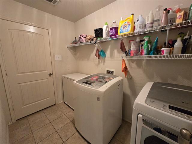 Building Photo - 8417 Star Thistle Dr