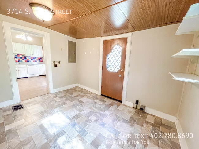 Building Photo - 3714 S 15th St