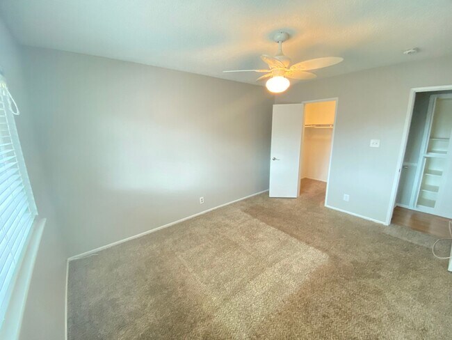 Building Photo - Charming 4 Bedroom, 3 Bath, Single-Story H...