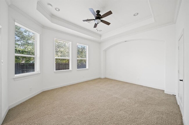 Building Photo - 14 Camplight Court
