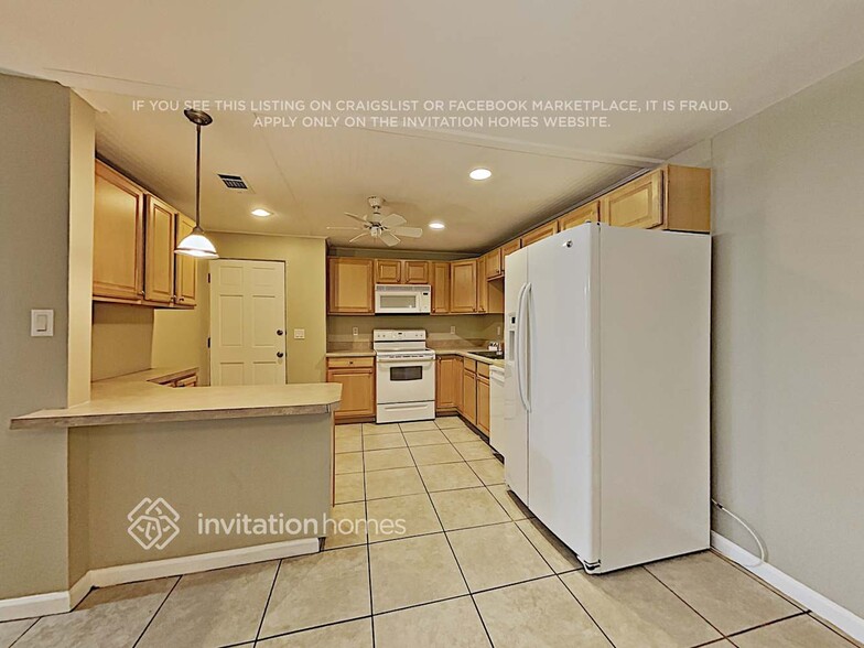 Building Photo - 3581 Lalani Blvd