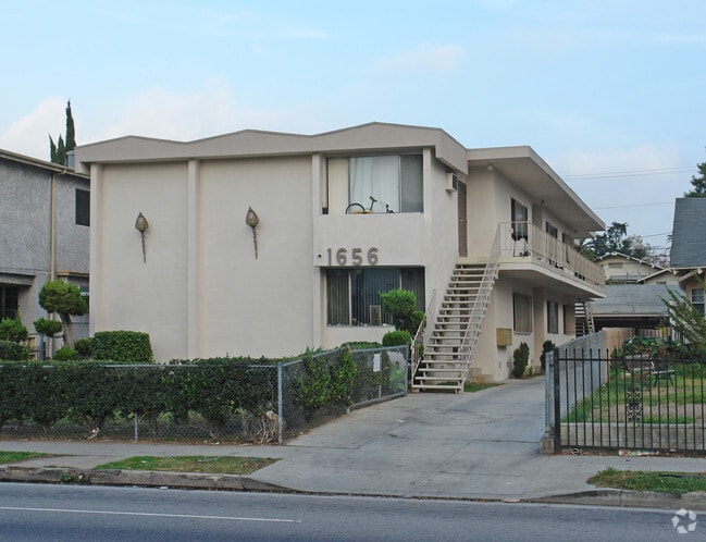 Building Photo - 1656 Arlington Ave