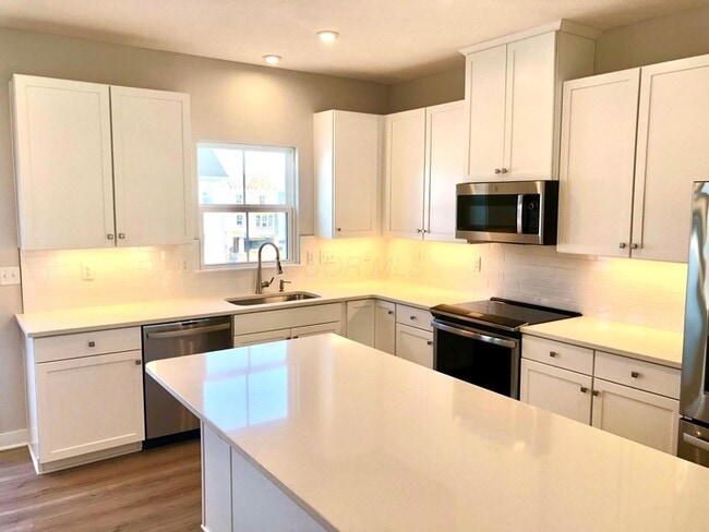 Building Photo - 201 Via Veneto