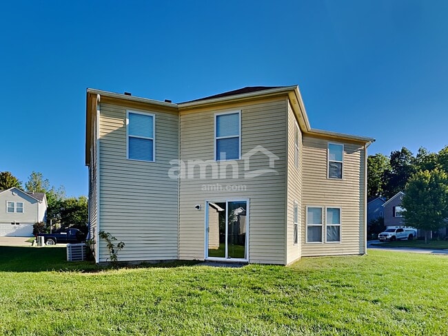 Building Photo - 10383 Homestead Dr
