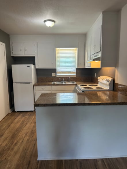 Building Photo - 1923 Norwood St SW