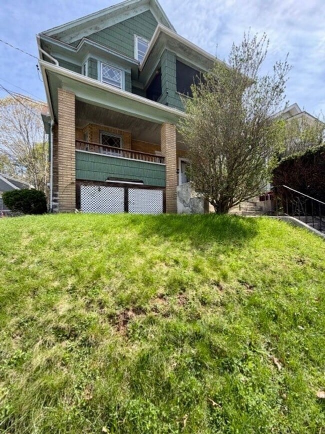 Building Photo - 119-121 Hobart Street