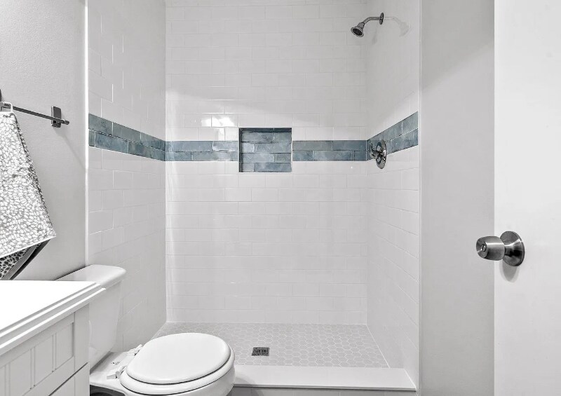 Building Photo - 1783 Folkstone Rd