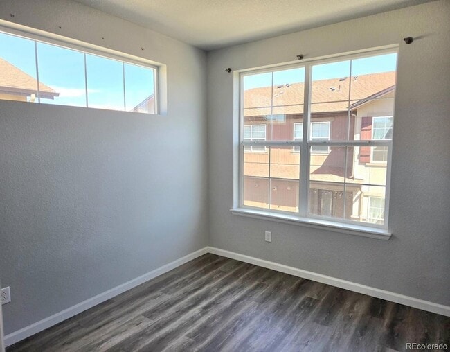 Building Photo - 2220 Santini Trl