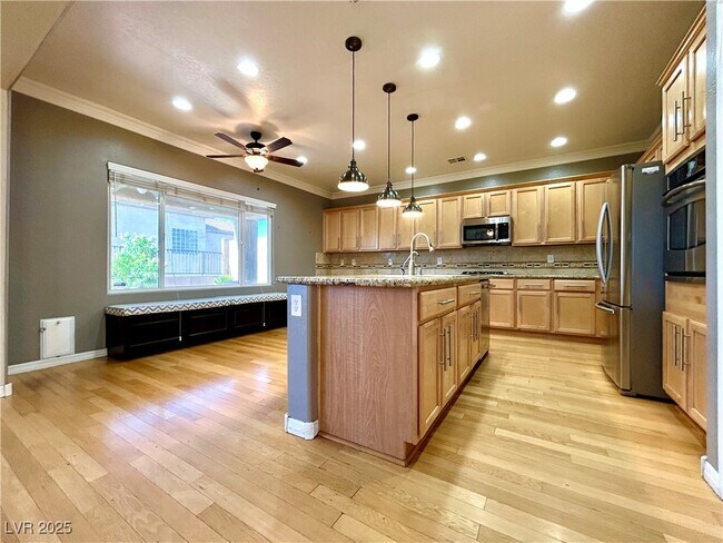 Building Photo - 2529 Flodden St