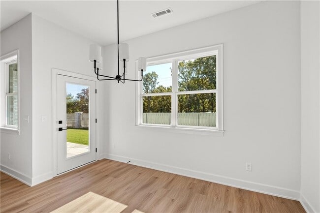 Building Photo - 1821 Peacock Rd