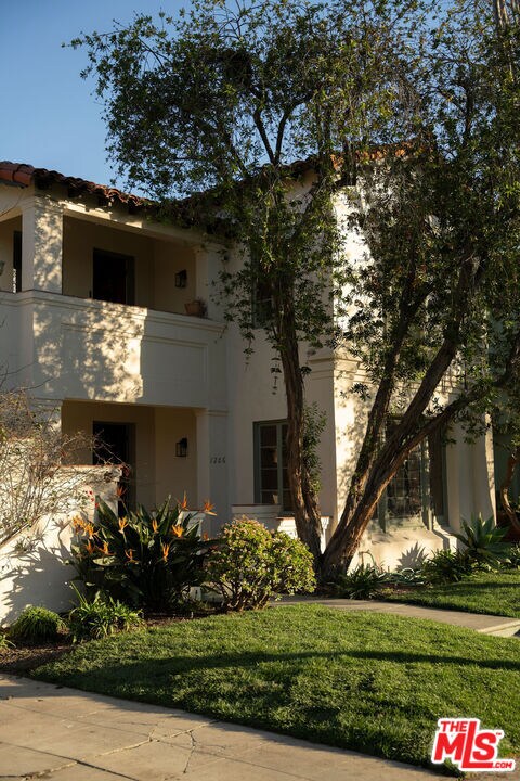 Primary Photo - 1206 S La Jolla Ave