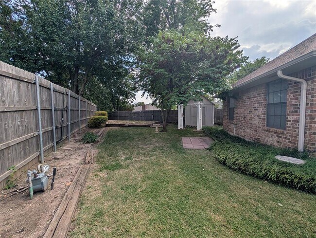 Building Photo - 3100 Windward Ct