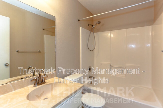 Building Photo - 5304 Vail Dr