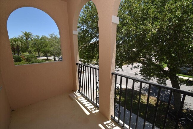 Building Photo - 5397 Davini St