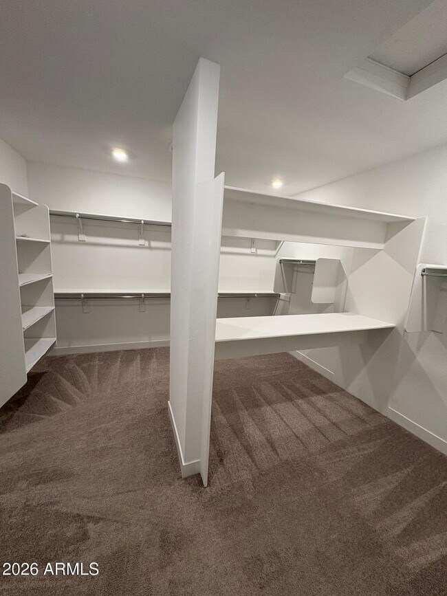 Building Photo - 7710 W Crabapple Dr