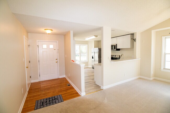 Building Photo - 223 Gregory Dr