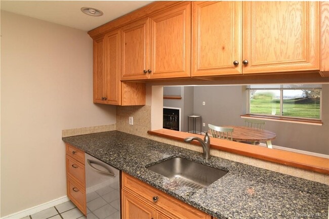 Building Photo - 1403 Eagles Ridge Rd