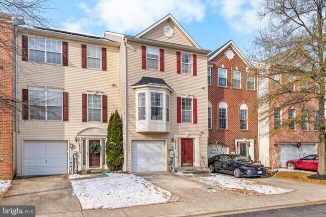 Building Photo - 2552 Blue Water Blvd