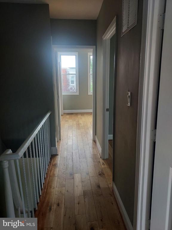 Building Photo - 619 Sheridan St NW