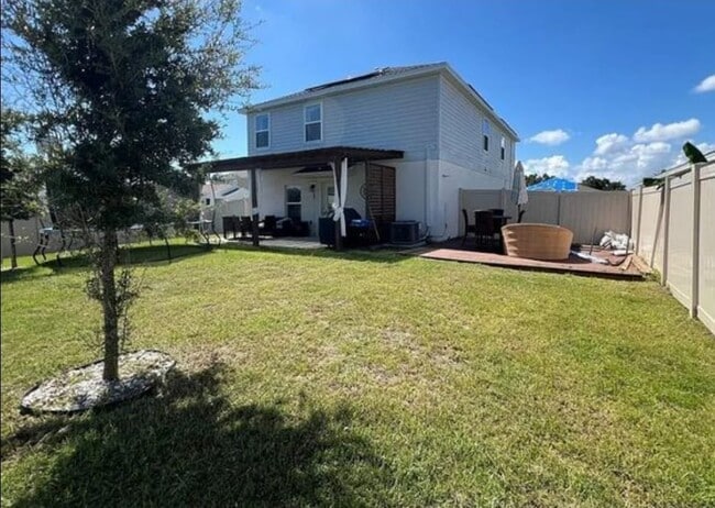 Building Photo - 950 Cattleman St