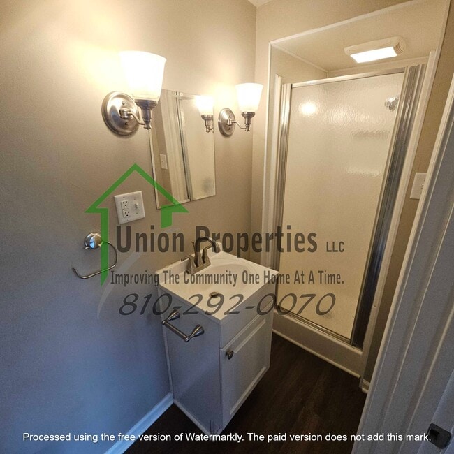 Building Photo - 263 N Elk St