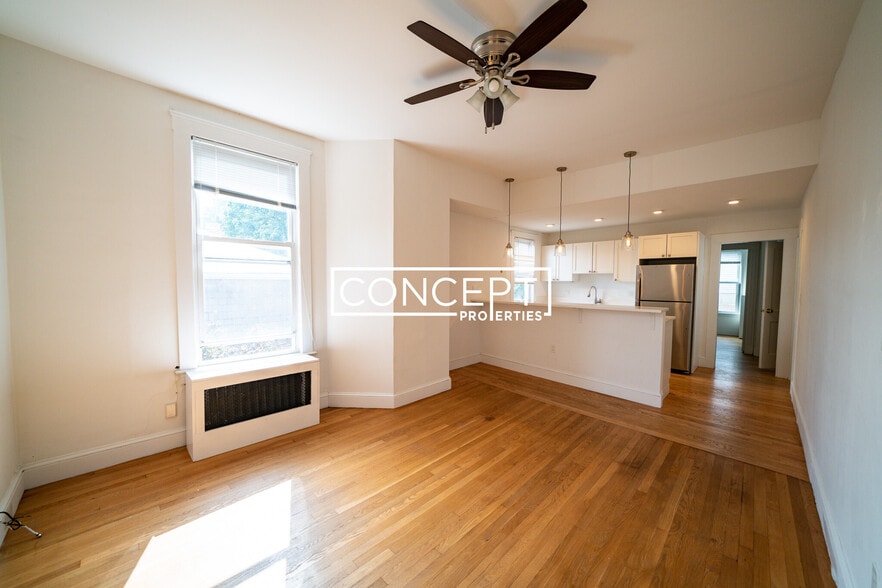 Building Photo - 38 Newton St