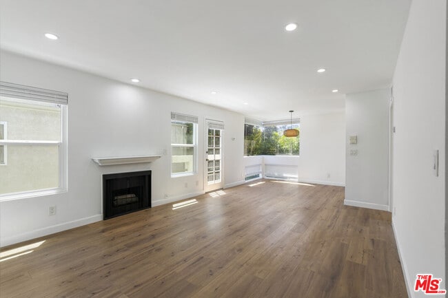 Building Photo - 4238 Whitsett Ave