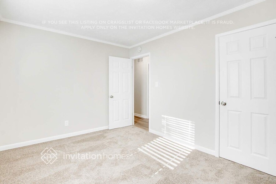 Building Photo - 5447 Blackhawk Dr