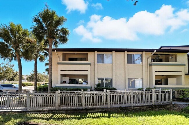 Building Photo - 6118 Curry Ford Rd