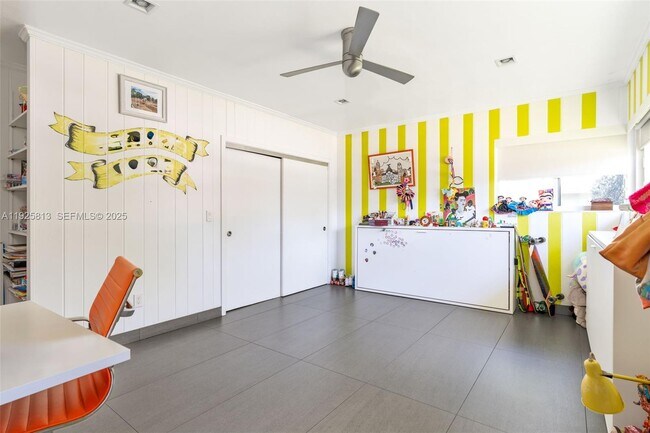 Building Photo - 501 NE 51st St