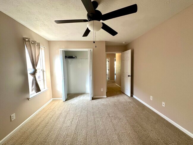 Building Photo - 960 Watermark Dr