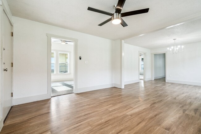 Primary Photo - 1604 NW 13th St