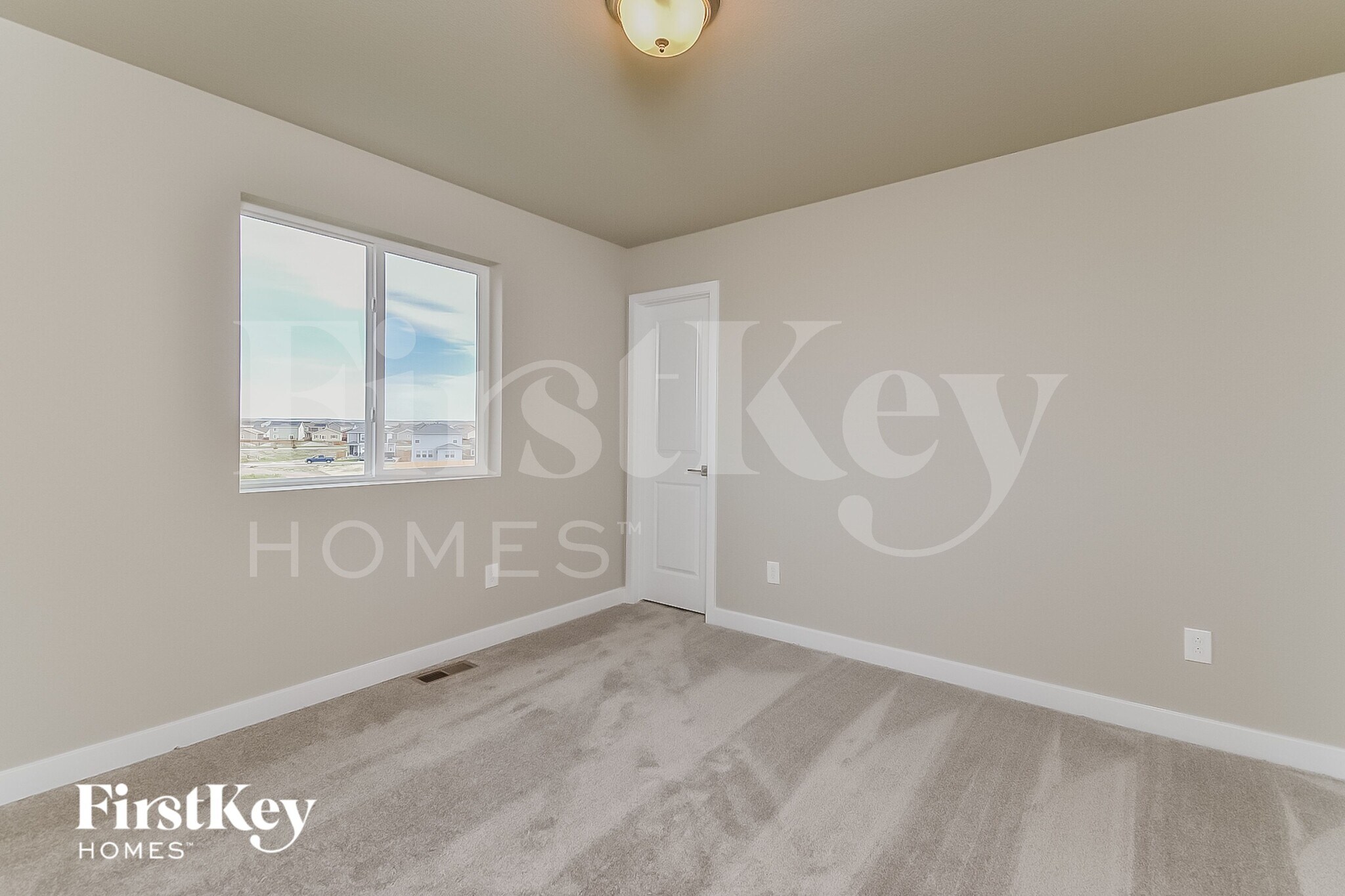 Building Photo - 10250 Luneth Dr