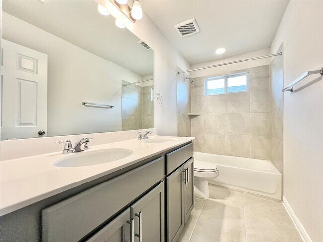 Building Photo - 3200 College Park Dr