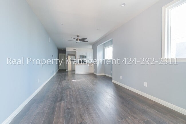 Building Photo - 1352 E 23rd St
