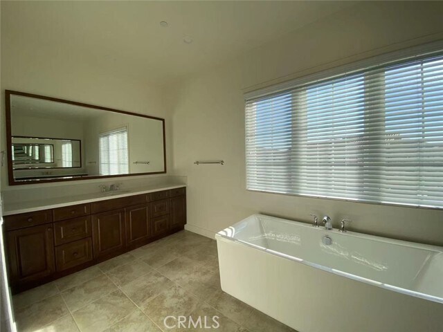 Building Photo - 101 Interstellar