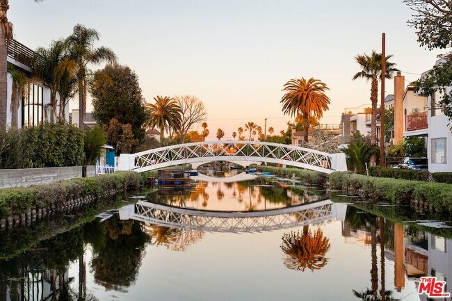 Building Photo - 2217 Grand Canal