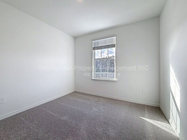 Building Photo - 11267 Flourish Dr.