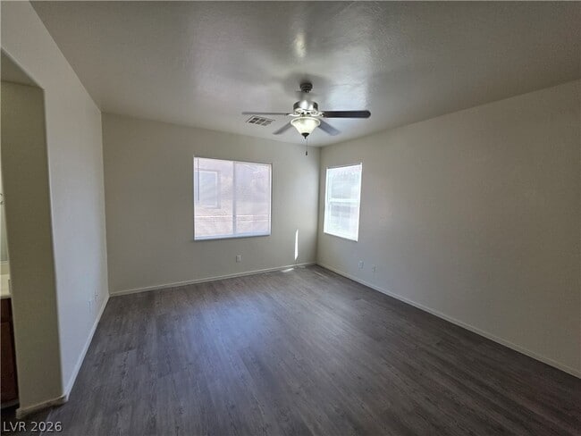 Building Photo - 7510 Perla Del Mar Ave