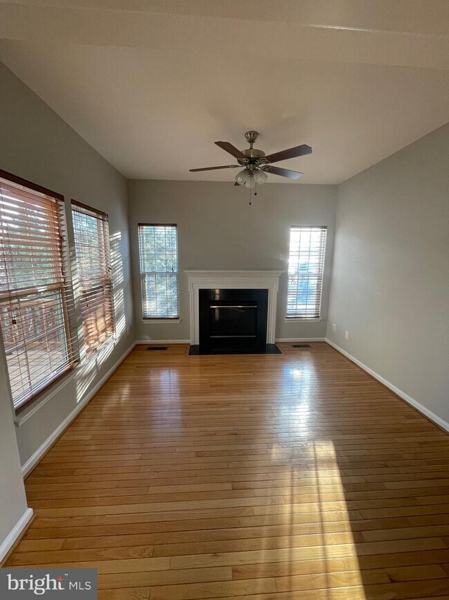 Building Photo - 13629 Beckingham Dr