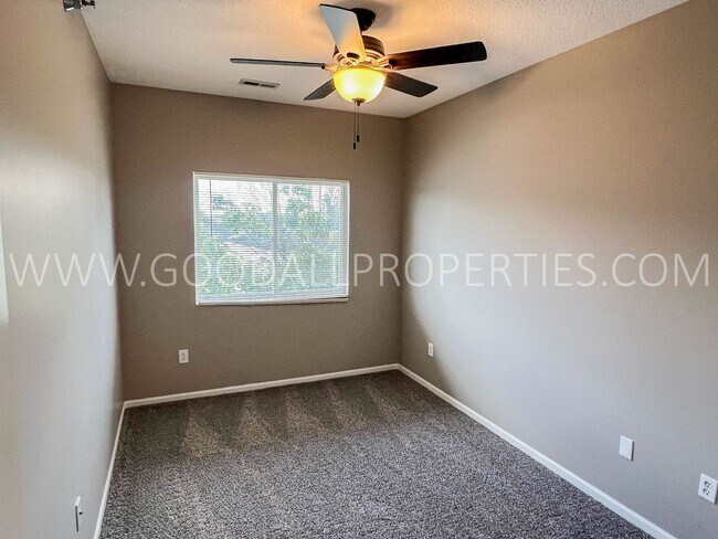 Building Photo - Spacious 3-Bedroom, 2-Bath Condo in the Heart of Ankeny