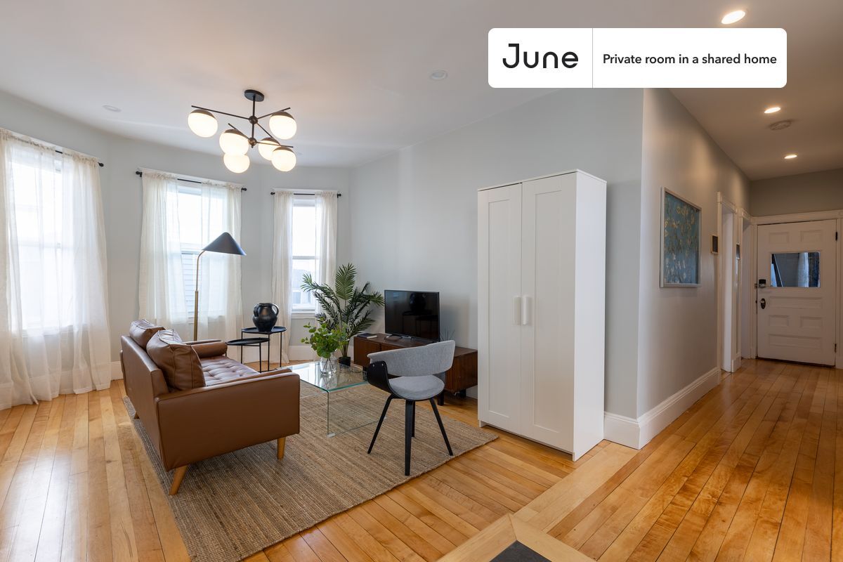 Building Photo - Room in Shared 4 bed/2 bath home in Savin Hill