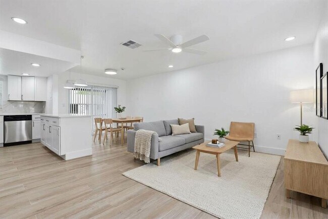 Building Photo - 4460 Oakley St