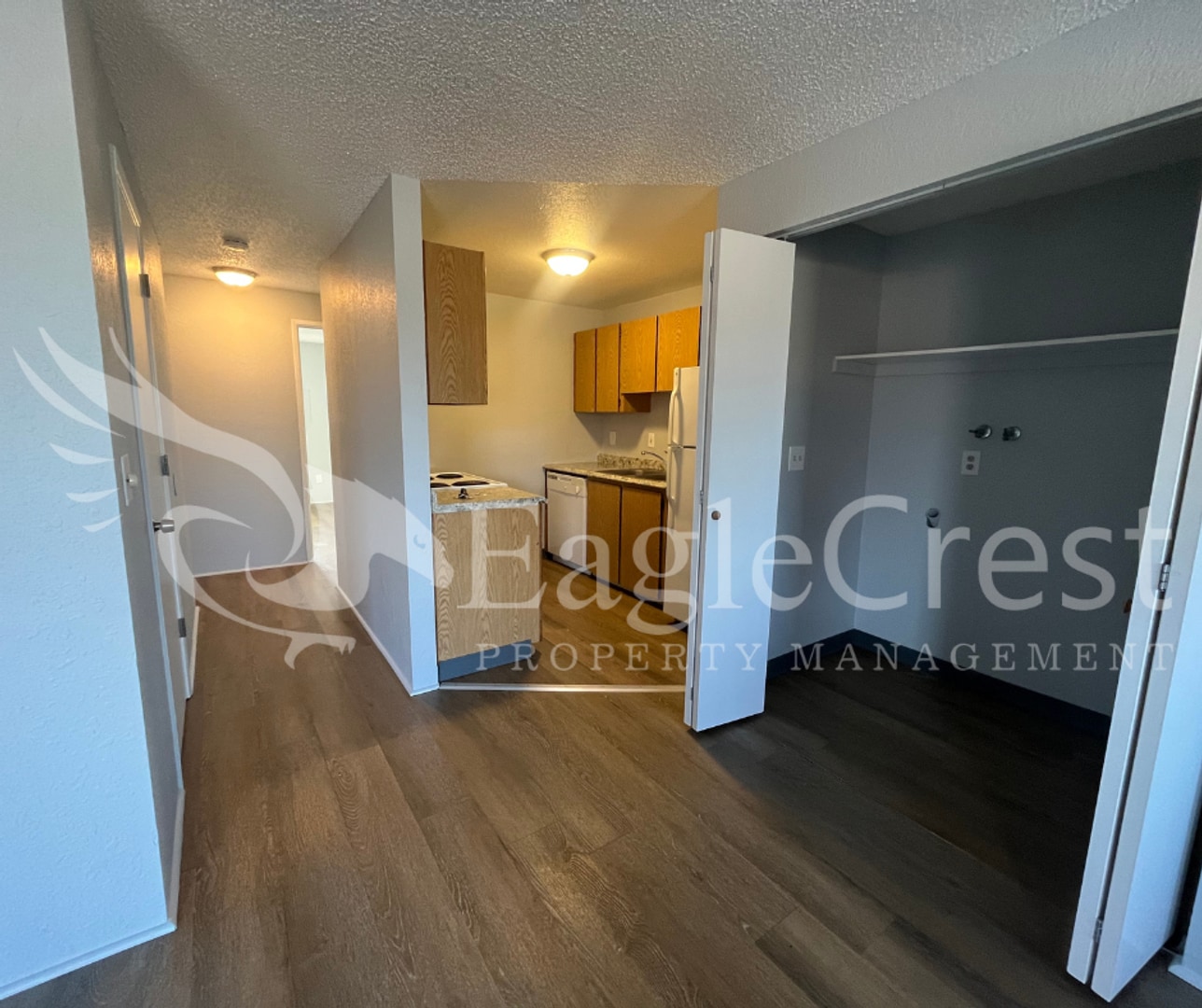 Building Photo - 320NEC